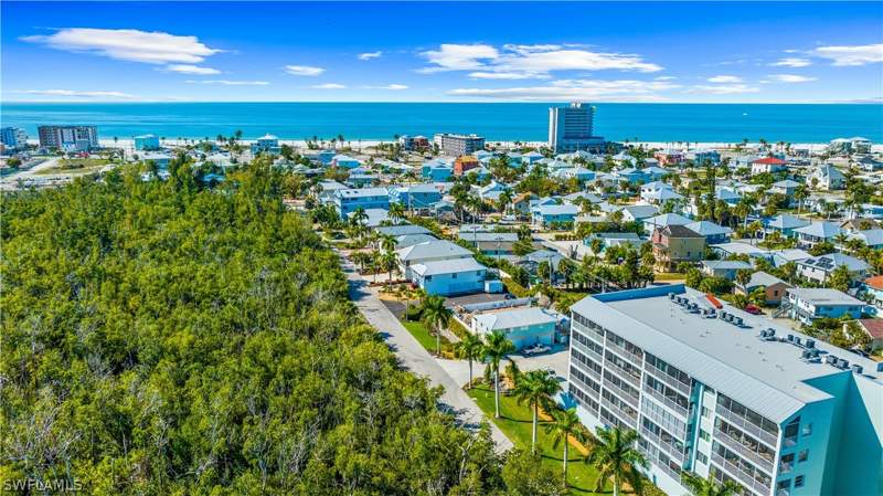 2 bedroom Condominium at 345 Mango St 406, Sea Grape Bay Condo, Fort Myers Beach — photo 5