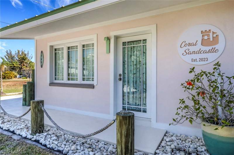 2 bedroom SingleFamilyResidence at 1290 Venetian Way, Gulf Harbor, Naples — photo 4