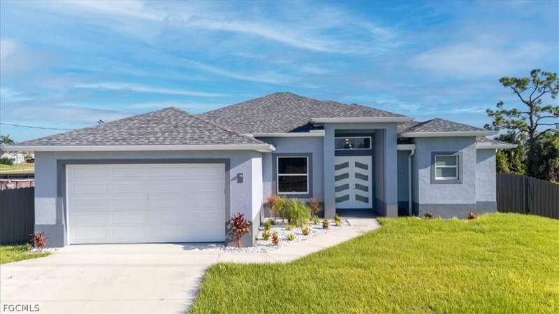 3 bedroom SingleFamilyResidence at 2317 Kismet Pkwy W, Cape Coral, Cape Coral — photo 3