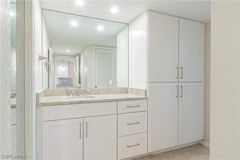 746 Eagle Creek Dr W 104, Naples FL - photo 14 of 17