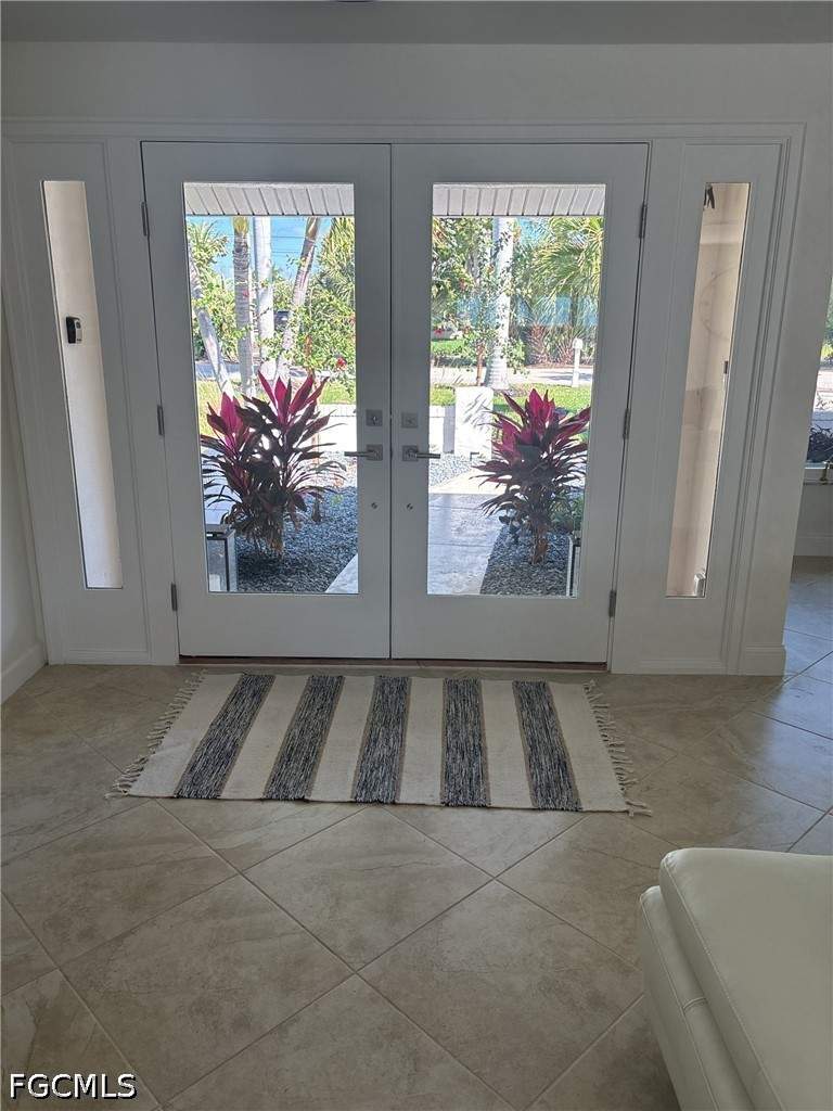 3 bedroom SingleFamilyResidence at 132 El Dorado Pkwy W, Cape Coral, Cape Coral — photo 3