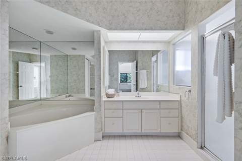 16540 Heron Coach Way 406, Fort Myers FL - photo 23 of 33