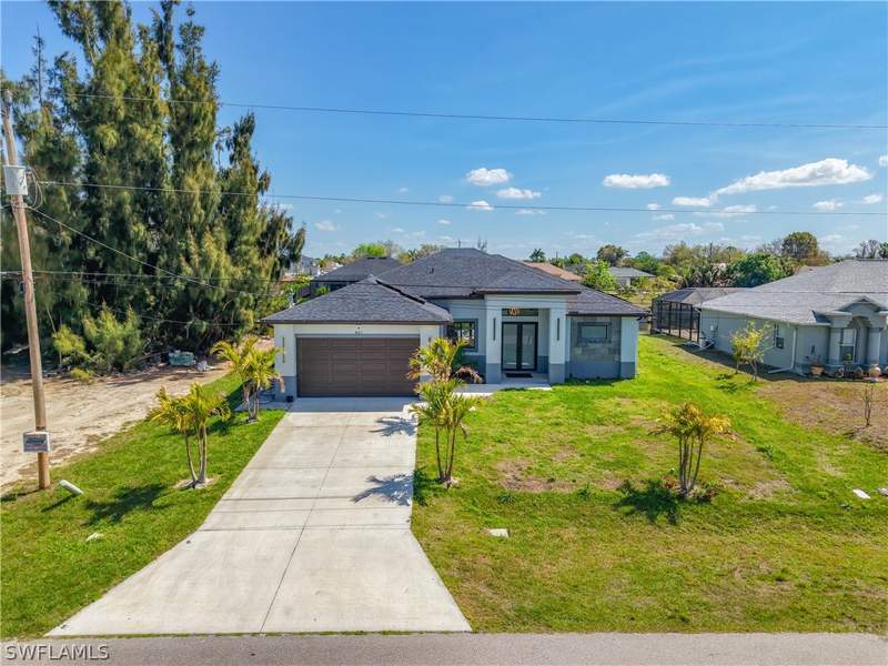 4 bedroom SingleFamilyResidence at 427 NW 7th Ave, Cape Coral, Cape Coral — photo 3