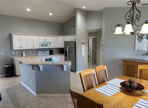 1804 NW 20th Pl, Cape Coral FL - photo 9 of 22