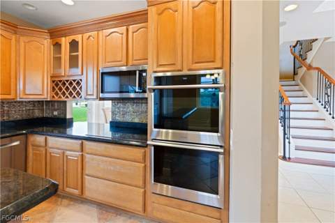 11913 Princess Grace Ct, Cape Coral FL - photo 18 of 50