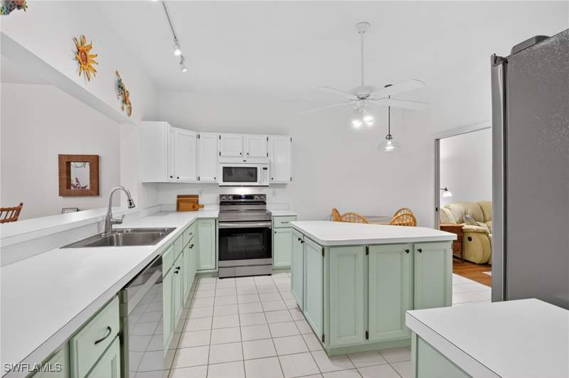 2 bedroom Condominium at 2827 Aintree Ln C102, Steeplechase Of Naples, Naples — photo 5
