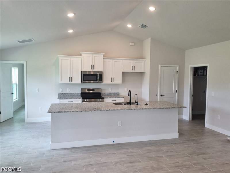 4 bedroom SingleFamilyResidence at 4354 NW 34th Ave, Cape Coral, Cape Coral — photo 5