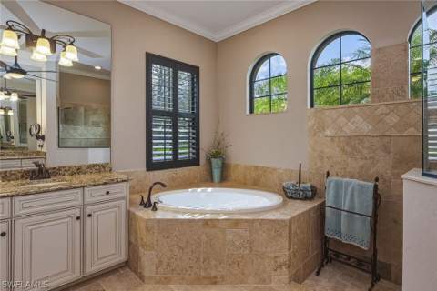 9505 Campanile Cir, Naples FL - photo 14 of 50