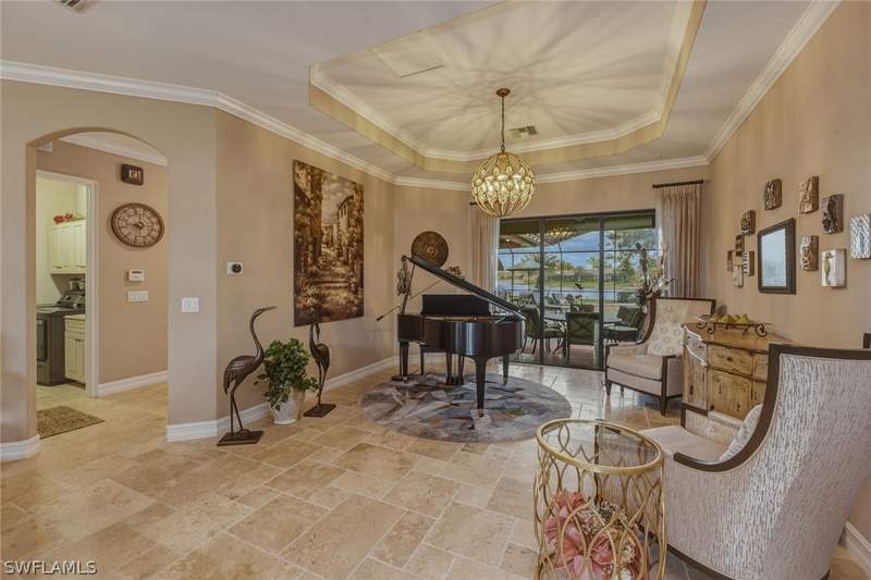 4 bedroom SingleFamilyResidence at 9505 Campanile Cir, Lagomar, Naples — photo 5