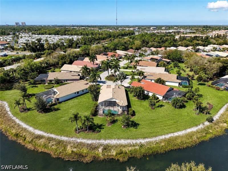 3 bedroom SingleFamilyResidence at 19929 Casa Verde Way, Belle Lago, Estero — photo 2