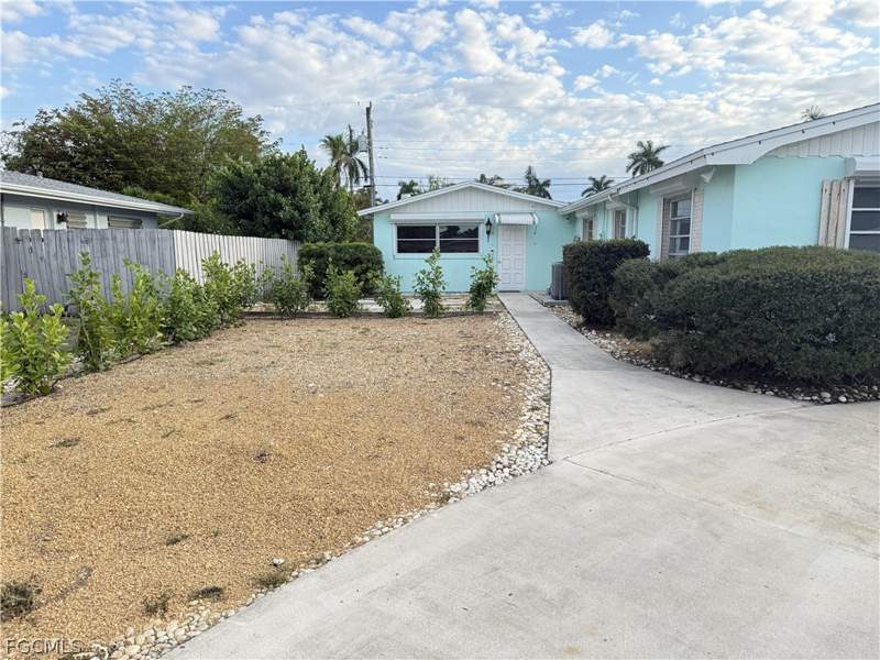 3 bedroom SingleFamilyResidence at 1534 Ricardo Ave, McGregor Estates, Fort Myers — photo 3
