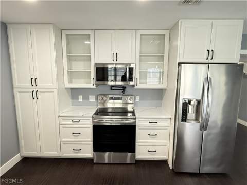 1534 Ricardo Ave, Fort Myers FL - photo 6 of 22