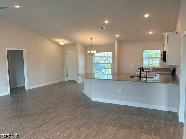 3 bedroom SingleFamilyResidence at 2049 NE 24th Ter, Cape Coral, Cape Coral — photo 4