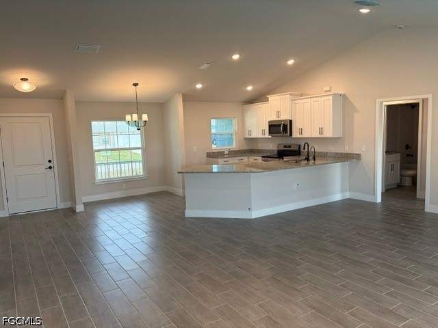 3 bedroom SingleFamilyResidence at 2049 NE 24th Ter, Cape Coral, Cape Coral — photo 5