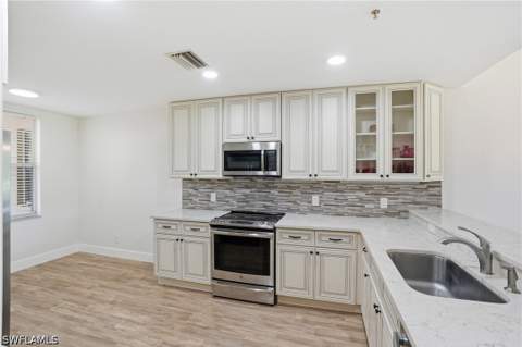 3554 Haldeman Creek Dr 113, Naples FL - photo 14 of 32