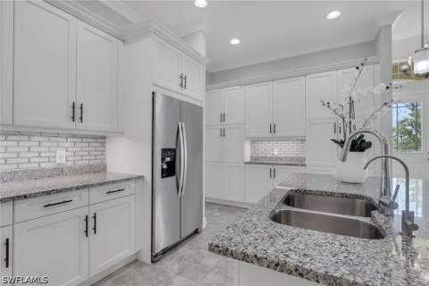 6933 Saona Ct, Naples FL - photo 12 of 44