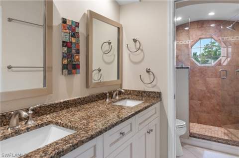 13916 Southampton Dr 3403, Bonita Springs FL - photo 15 of 38