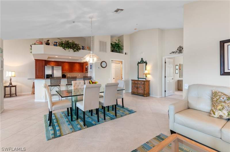 2 bedroom Condominium at 13916 Southampton Dr 3403, Wedgewood Fountain, Bonita Springs — photo 5