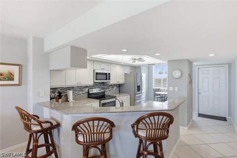 285 Naples Cove Dr 1703, Naples FL - photo 16 of 50