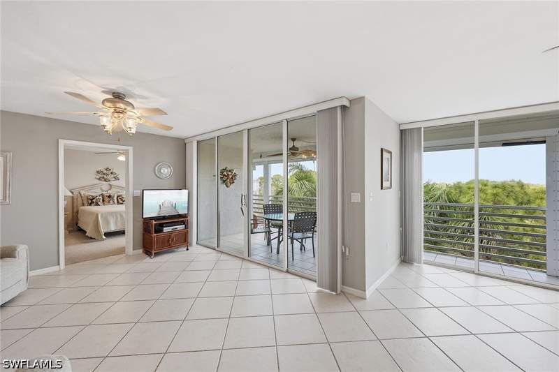 3 bedroom Condominium at 285 Naples Cove Dr 1703, Naples Cove, Naples — photo 2