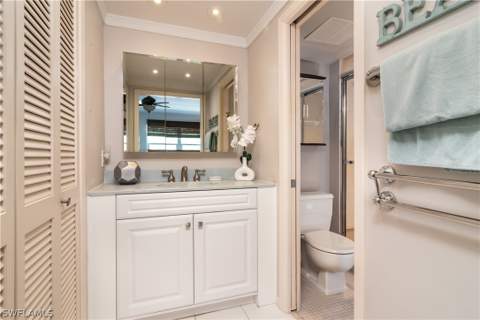 1021 3rd St S 306, Naples FL - photo 8 of 21