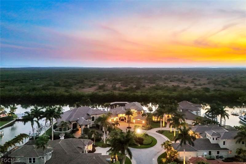 4 bedroom SingleFamilyResidence at 5703 Yardarm Ct, Cape Harbour, Cape Coral — photo 3
