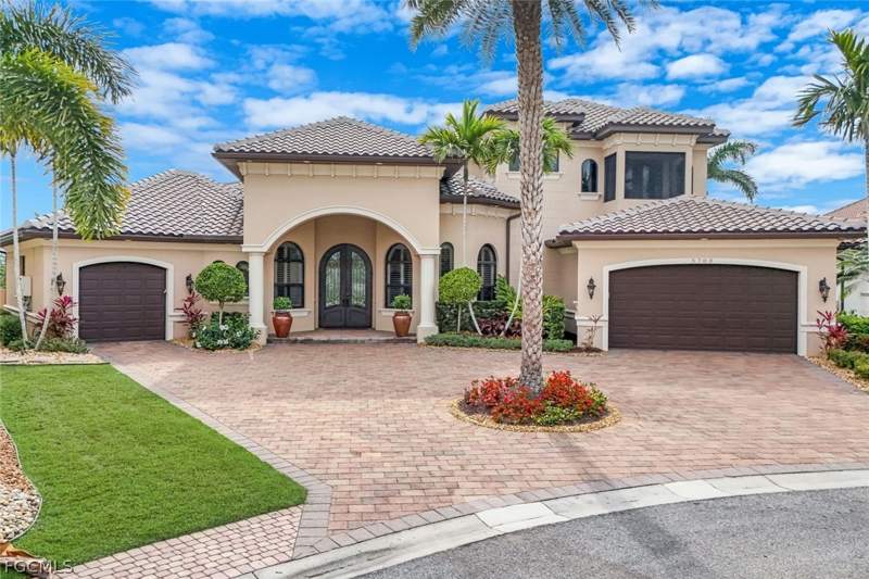 4 bedroom SingleFamilyResidence at 5703 Yardarm Ct, Cape Harbour, Cape Coral — photo 5