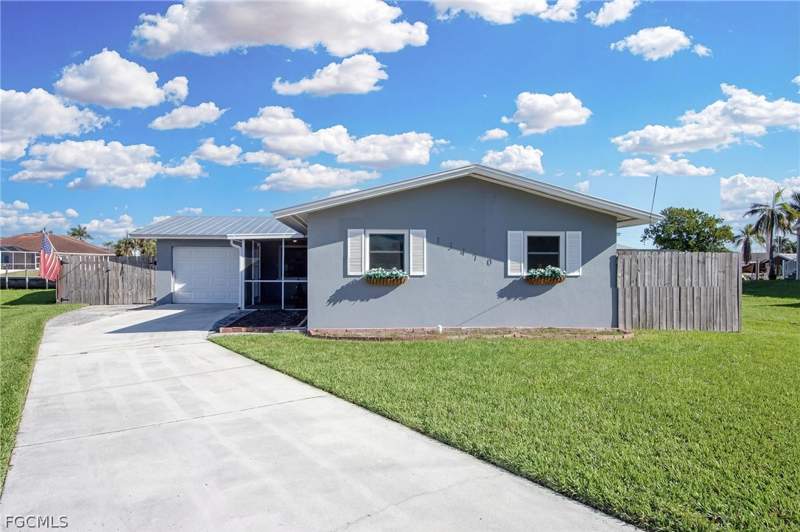 3 bedroom SingleFamilyResidence at 13470 Caribbean Blvd, Fort Myers Shores, Fort Myers — photo 3