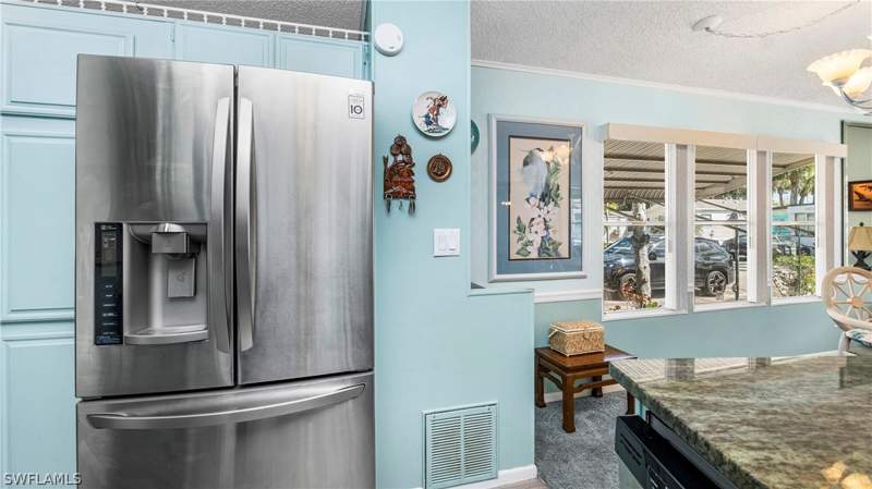 2 bedroom ManufacturedHome at 186 Panther Pass Cir 186, Imperial Wilderness, Naples — photo 3
