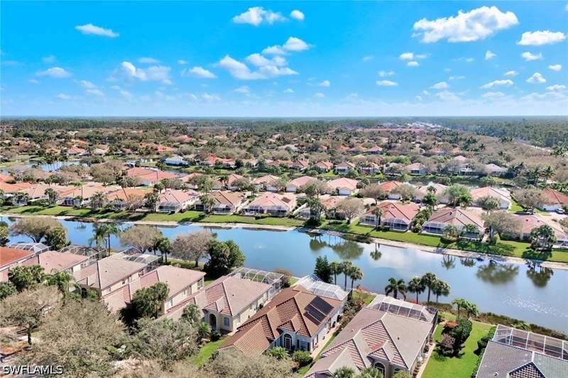 3 bedroom SingleFamilyResidence at 2925 Gilford Way, Island Walk, Naples — photo 3