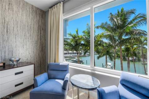 13675 Vanderbilt Dr 406, Naples FL - photo 15 of 43