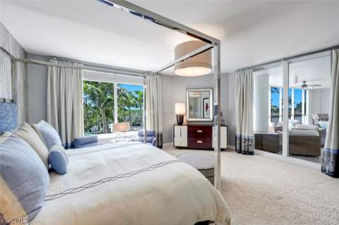 13675 Vanderbilt Dr 406, Naples FL - photo 17 of 43