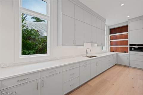 408 16th Ave S, Naples FL - photo 12 of 36
