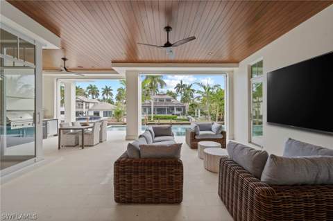 408 16th Ave S, Naples FL - photo 13 of 36
