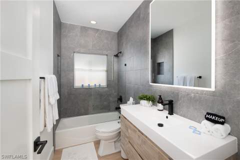 823 96th Ave N, Naples FL - photo 15 of 19