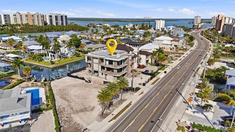 6 bedroom SingleFamilyResidence at 8223 Estero Blvd, Laguna Shores, Fort Myers Beach — photo 5