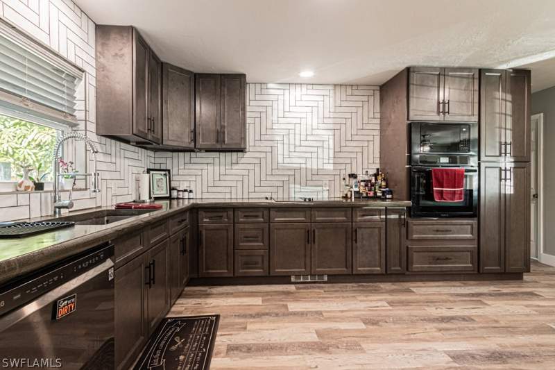 4 bedroom SingleFamilyResidence at 3771 31st Ave SW, Golden Gate Estates, Naples — photo 4