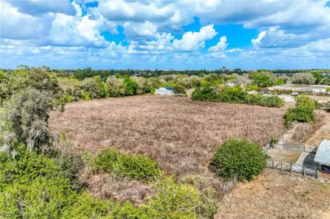 26118 Cutting Horse Ln, Bonita Springs FL - photo 13 of 21