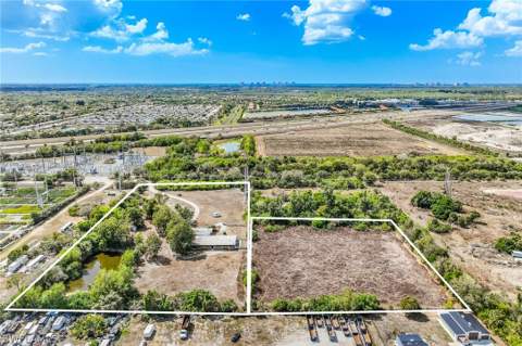 26118 Cutting Horse Ln, Bonita Springs FL - photo 15 of 21