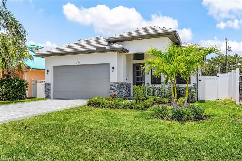 5 bedroom SingleFamilyResidence at 859 108th Ave N, Naples Park, Naples — photo 3