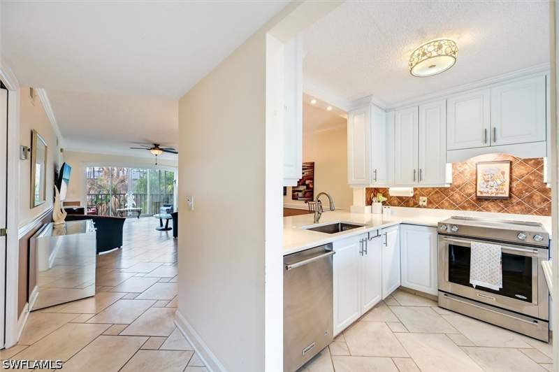 2 bedroom Condominium at 3032 Sandpiper Bay Cir G205, Naples Sandpiper Bay Club, Naples — photo 4