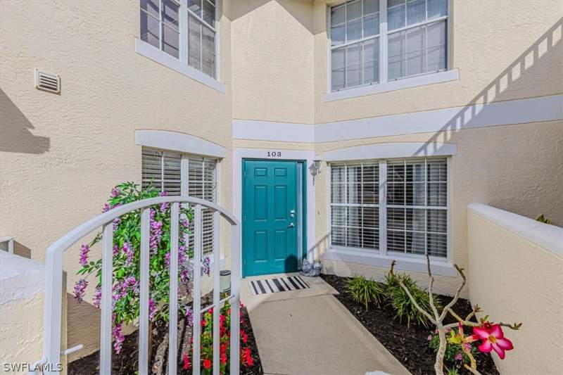 2 bedroom Condominium at 4960 Deerfield Way E103, Lakeview At Carlton Lakes, Naples — photo 2