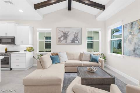 7281 Saona Ct, Naples FL - photo 10 of 24