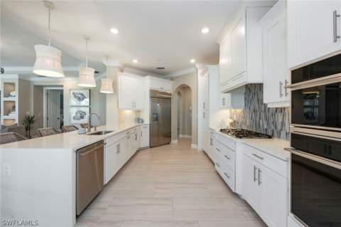 16351 Viansa Way 202, Naples FL - photo 6 of 35