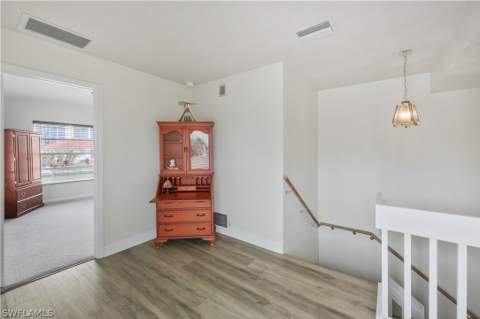 480 Oak Ave, Naples FL - photo 21 of 50