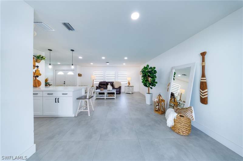 3 bedroom SingleFamilyResidence at 231 SE 45th Ter, Cape Coral, Cape Coral — photo 3