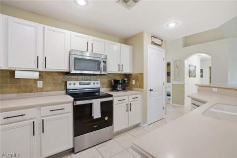 1112 SW 9th Ct, Cape Coral FL - photo 8 of 42