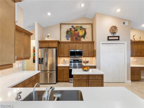 15567 Caloosa Creek Cir, Fort Myers FL - photo 13 of 48