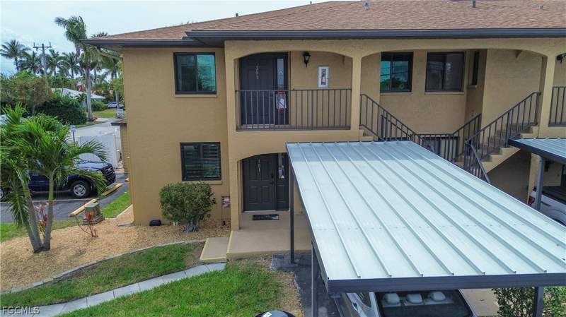 2 bedroom Condominium at 232 Cape Coral Pkwy E 201, Monte Carlo Condo, Cape Coral — photo 2
