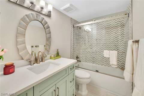 1950 Gulf Shore Blvd N 110, Naples FL - photo 16 of 19